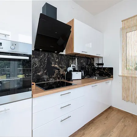 Apartment Lara Obuljeno